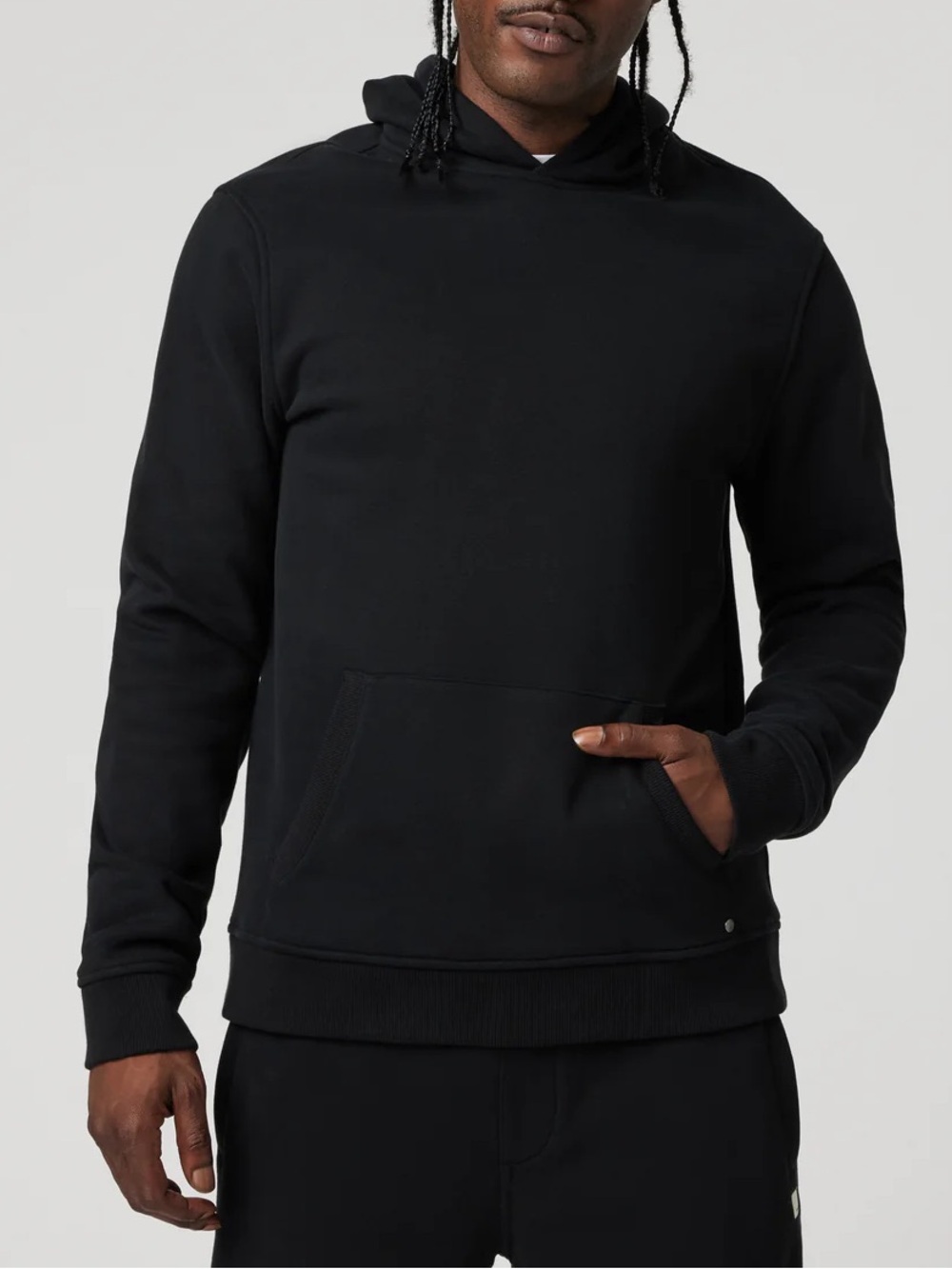 Vuori Seaside Pullover Hoodie In Black